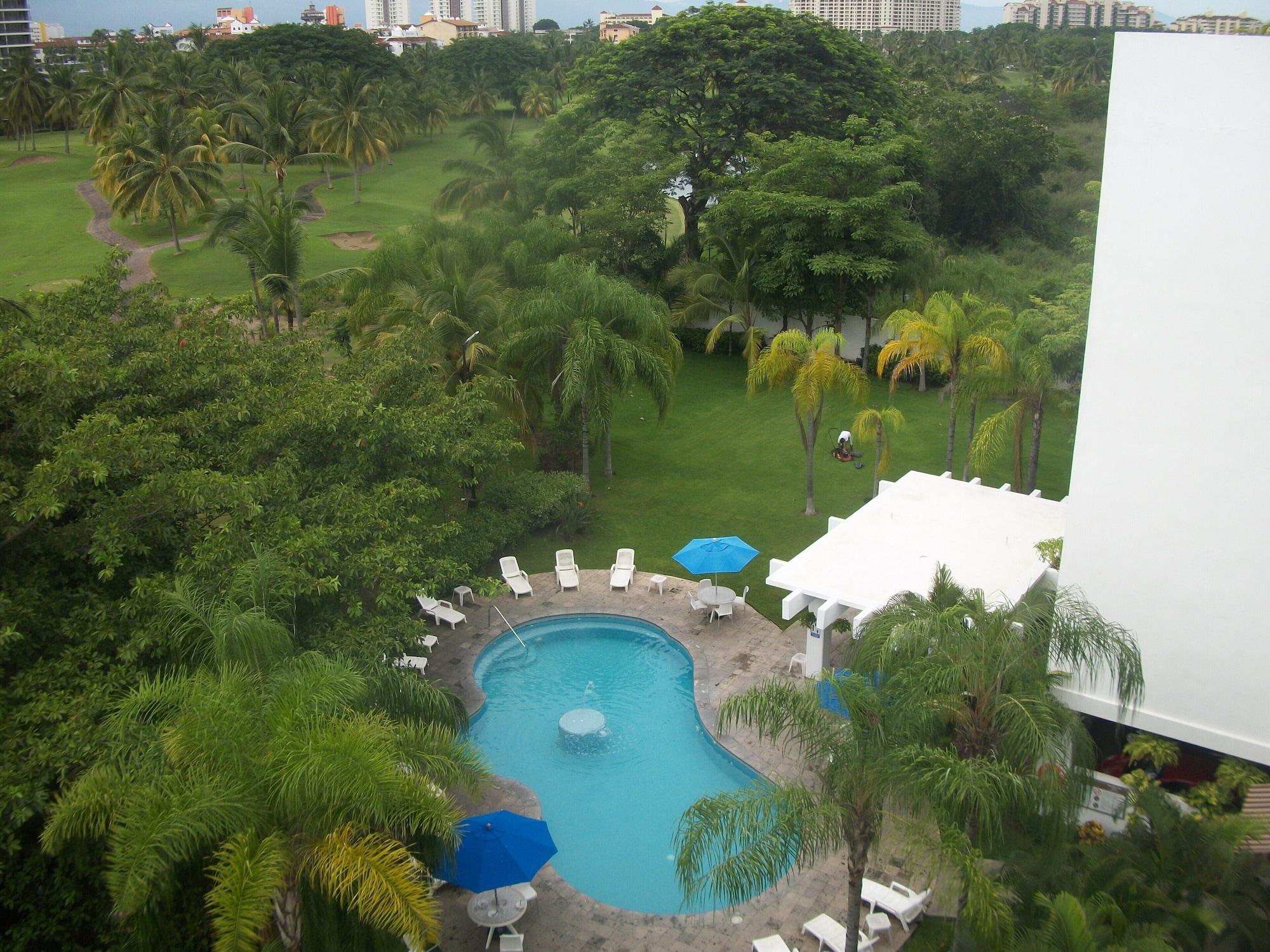 Comfort Inn Marina Golf Vallarta Puerto Vallarta Exterior photo